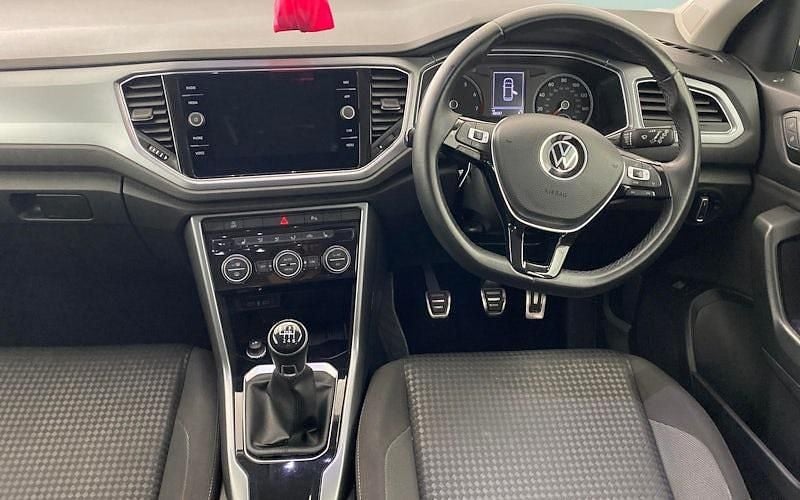 Used VW T-Roc Active 110 HP (80 kW) 2021 Grey SUV