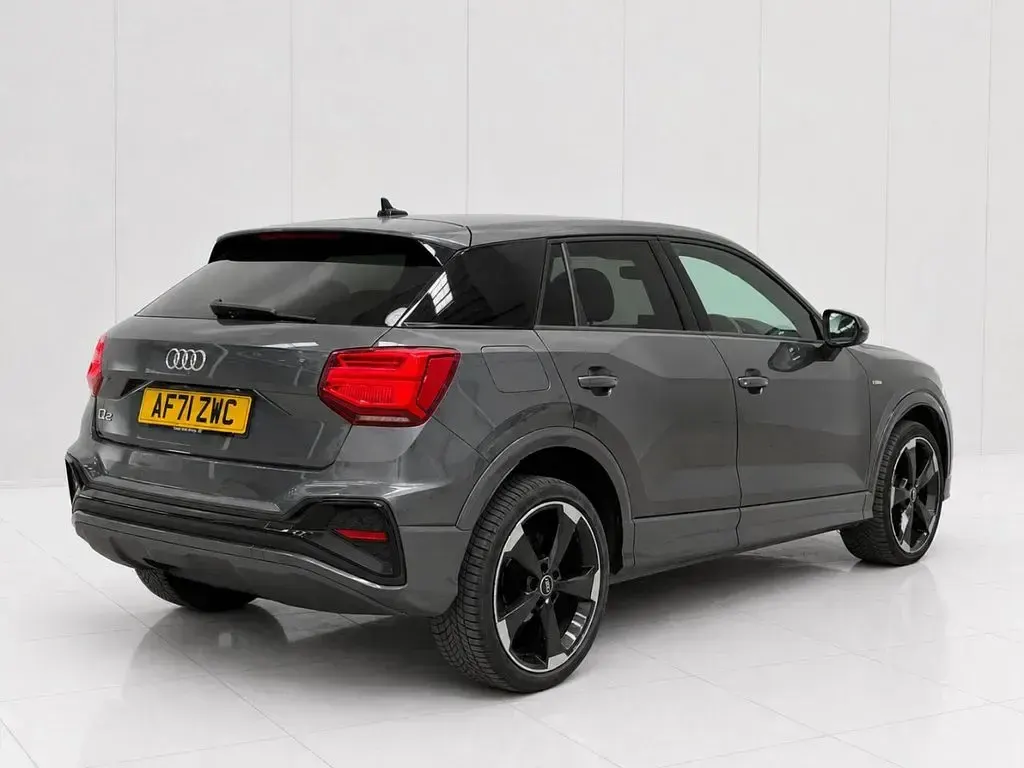 Used Audi Q2 Black Edition 150 HP (110 kW) 2021 Grey SUV