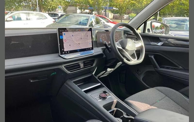 Used VW Tiguan Match 150 HP (110 kW) 2024 White SUV