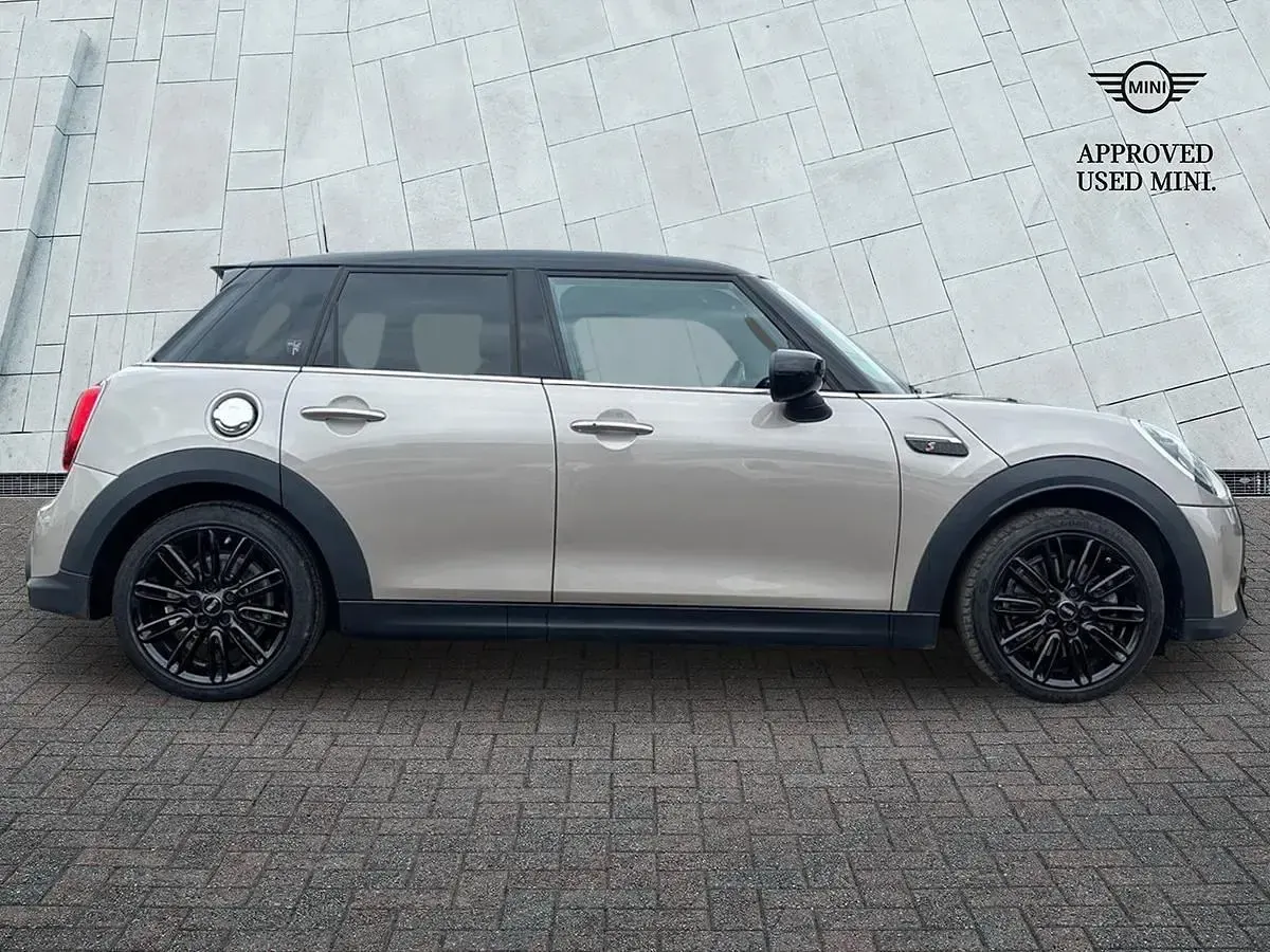 Używany Mini Cooper S Exclusive 2023 Szary Hatchback