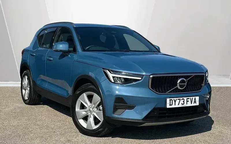 Used Volvo XC40 Core 163 HP (119 kW) 2023 SUV