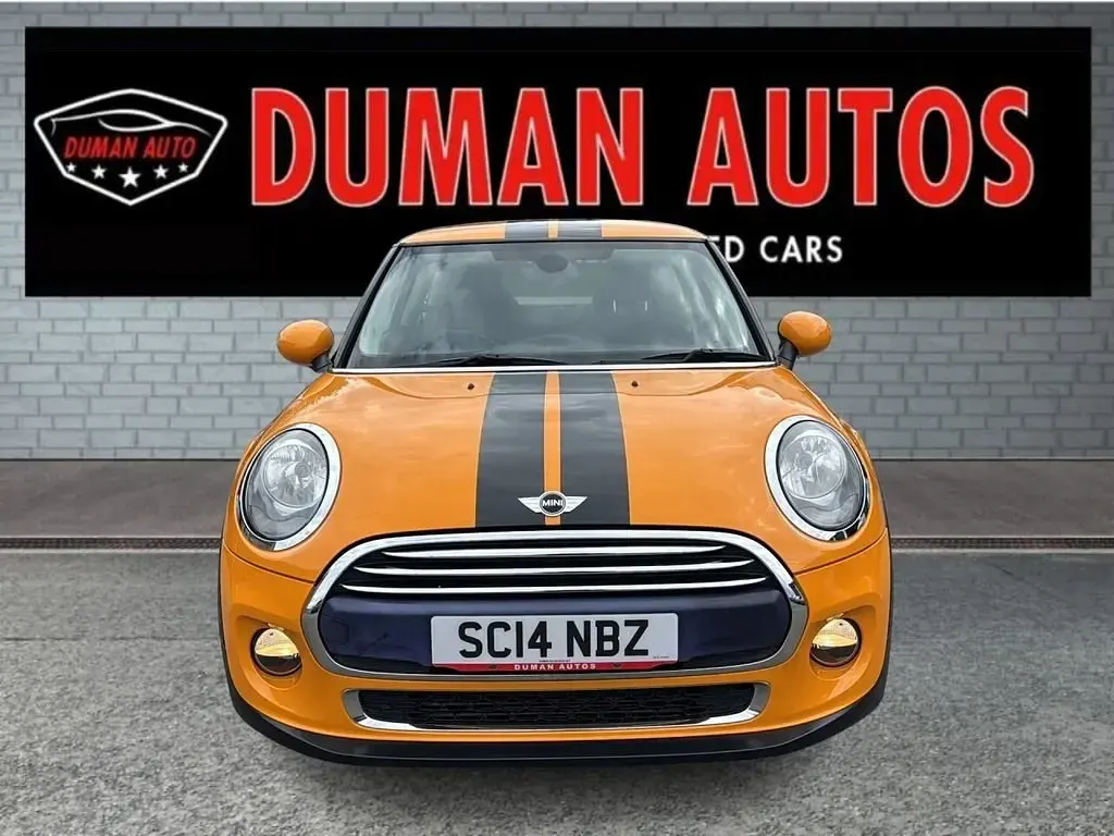 Używany Mini Cooper Hatch 136 KM (100 kW) 2014 Pomarańczowy Hatchback
