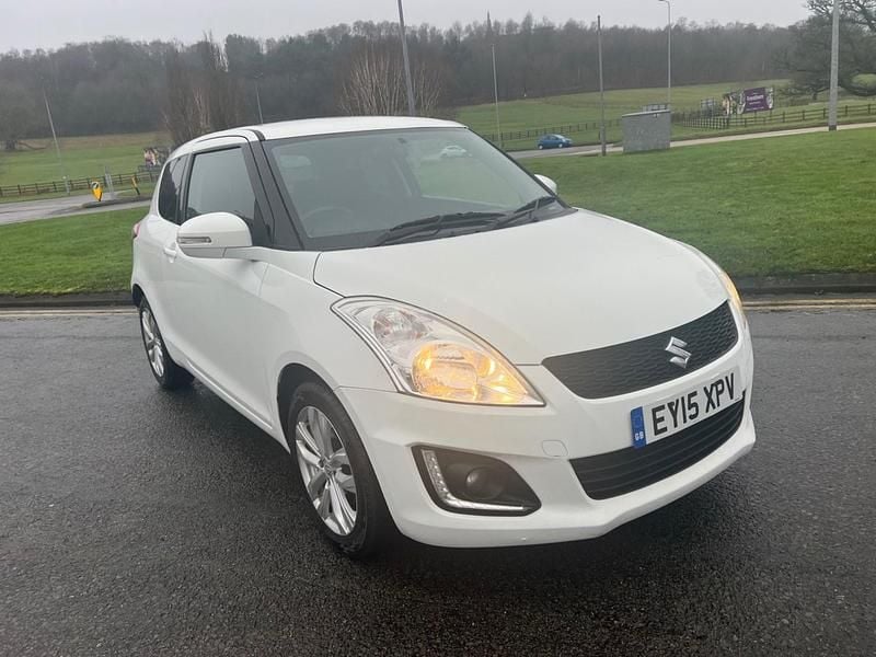 Used Suzuki Swift SZ4 2015 White Hatchback