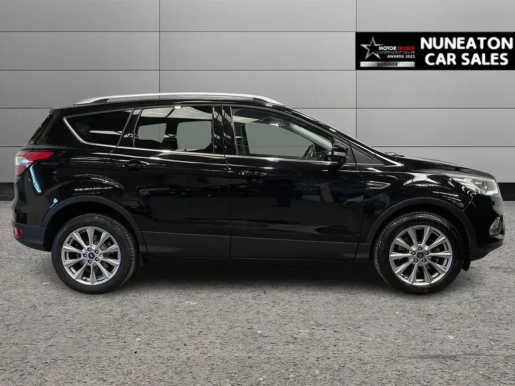 Used Ford Kuga Titanium 120 HP (88 kW) 2019 Black SUV