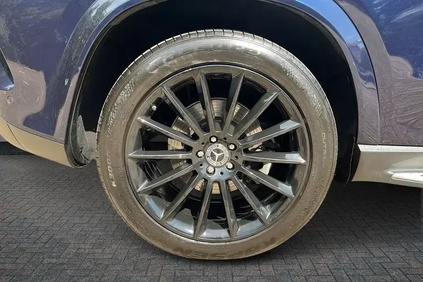 Used Mercedes GLE300 AMG Line Premium 242 HP (177 kW) 2021 Cavansite blue SUV