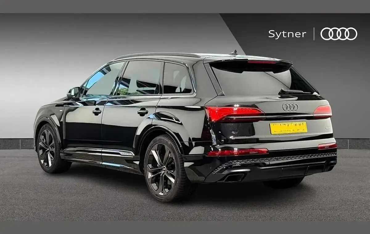 Used Audi Q7 Black Edition 334 HP (245 kW) 2025 Grey SUV