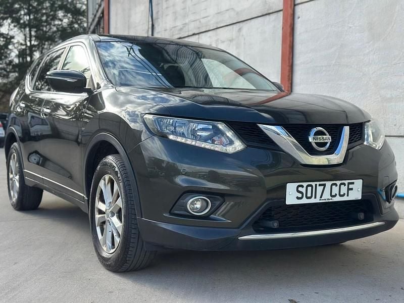 Green Used 2017 Nissan X-Trail Acenta SUV | £6,995 (Good price) - Image 1/4