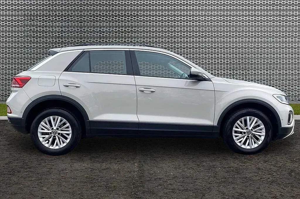 Used VW T-Roc 110 HP (80 kW) 2024 SUV