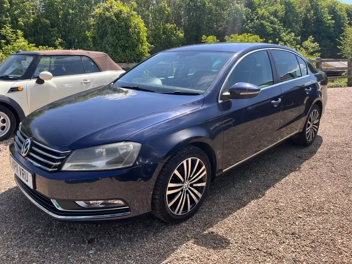 Begagnad VW Passat Sportline 170 HK (125 kW) 2011 Blå Kombi