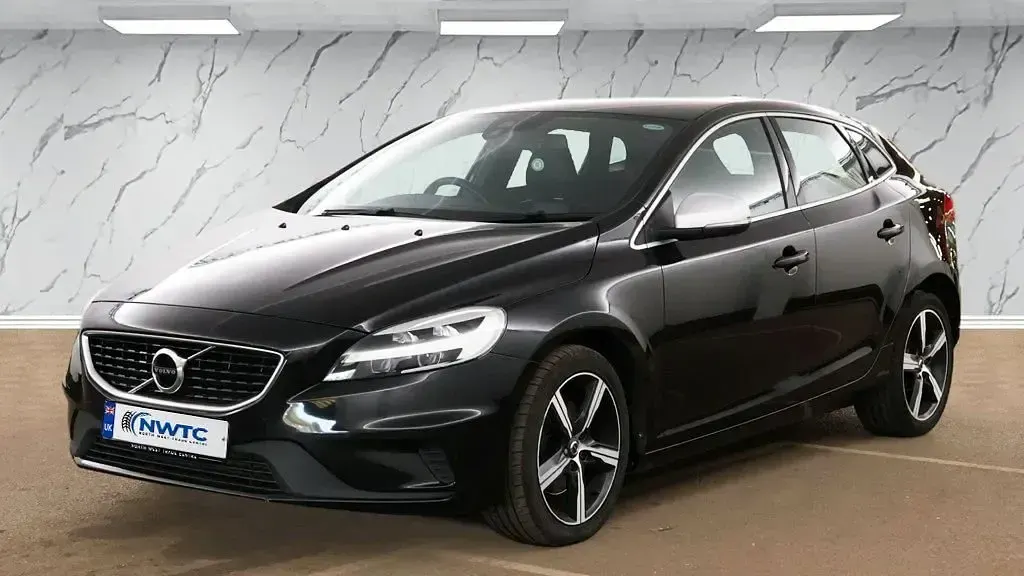 Used Volvo V40 R-Design 2016 Black Hatchback