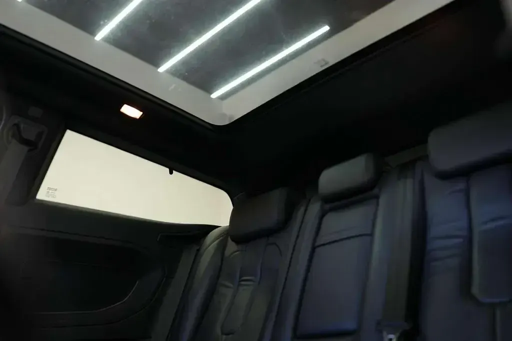 Begagnad Land Rover Range Rover evoque Pure 2012 Svart SUV