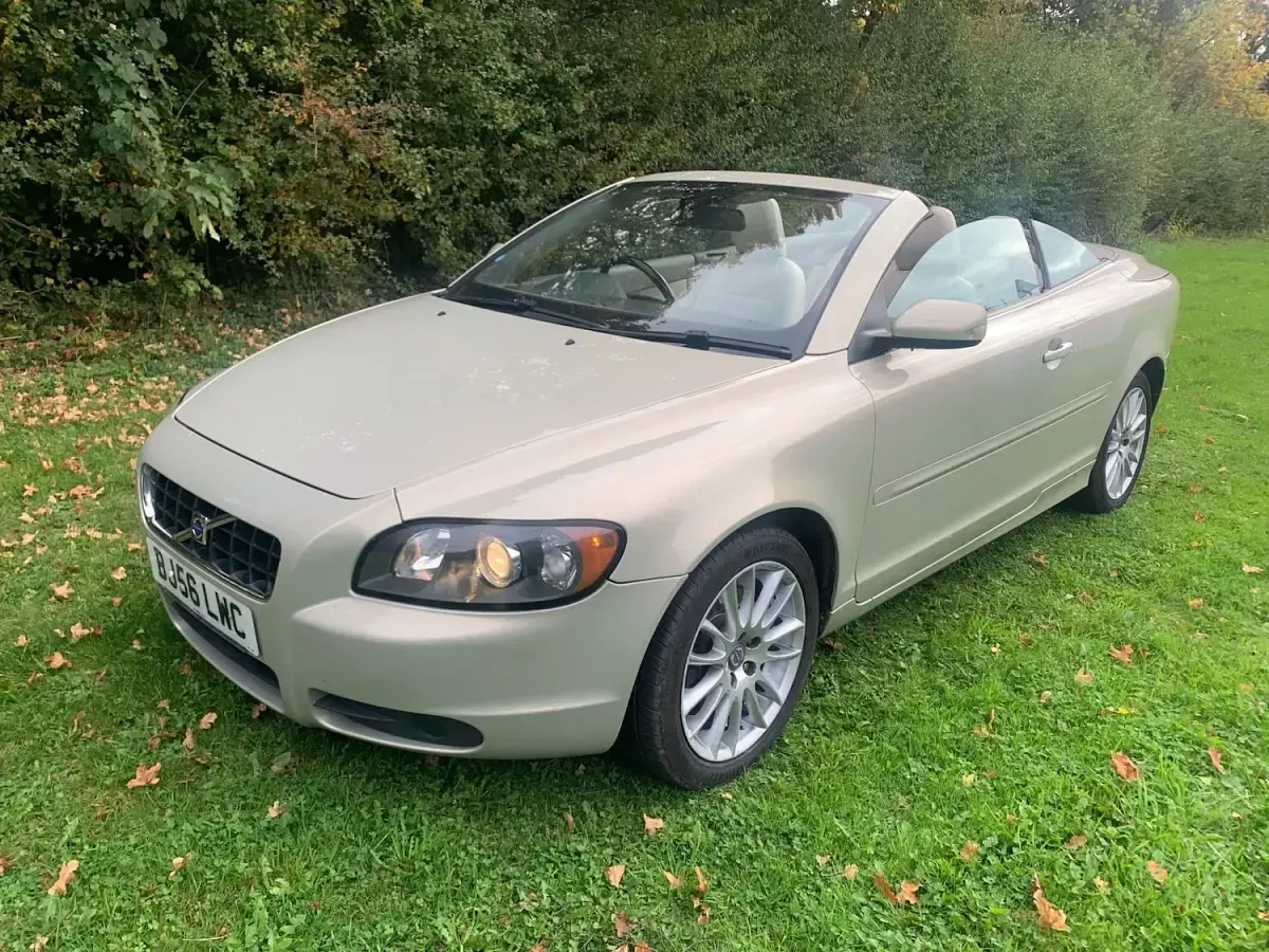 Used Volvo C70 SE 2006 Gold Cabriolet