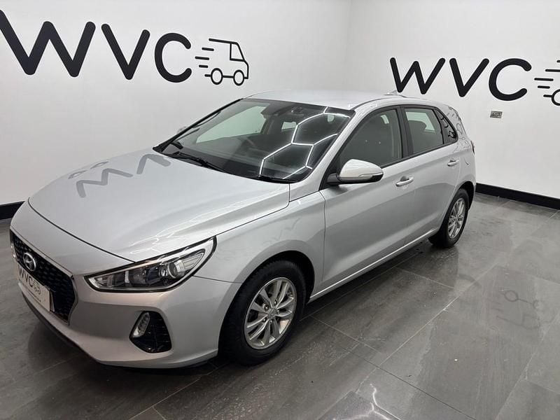 Used Hyundai i30 SE 110 HP (80 kW) 2018 Silver Hatchback