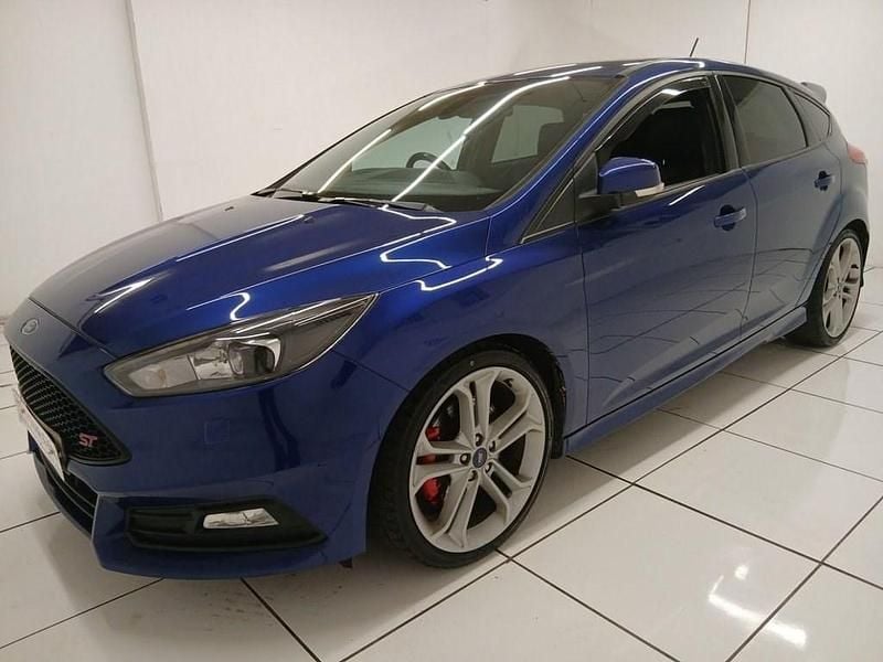 Used Ford Focus ST 185 HP (136 kW) 2018 Blue Hatchback