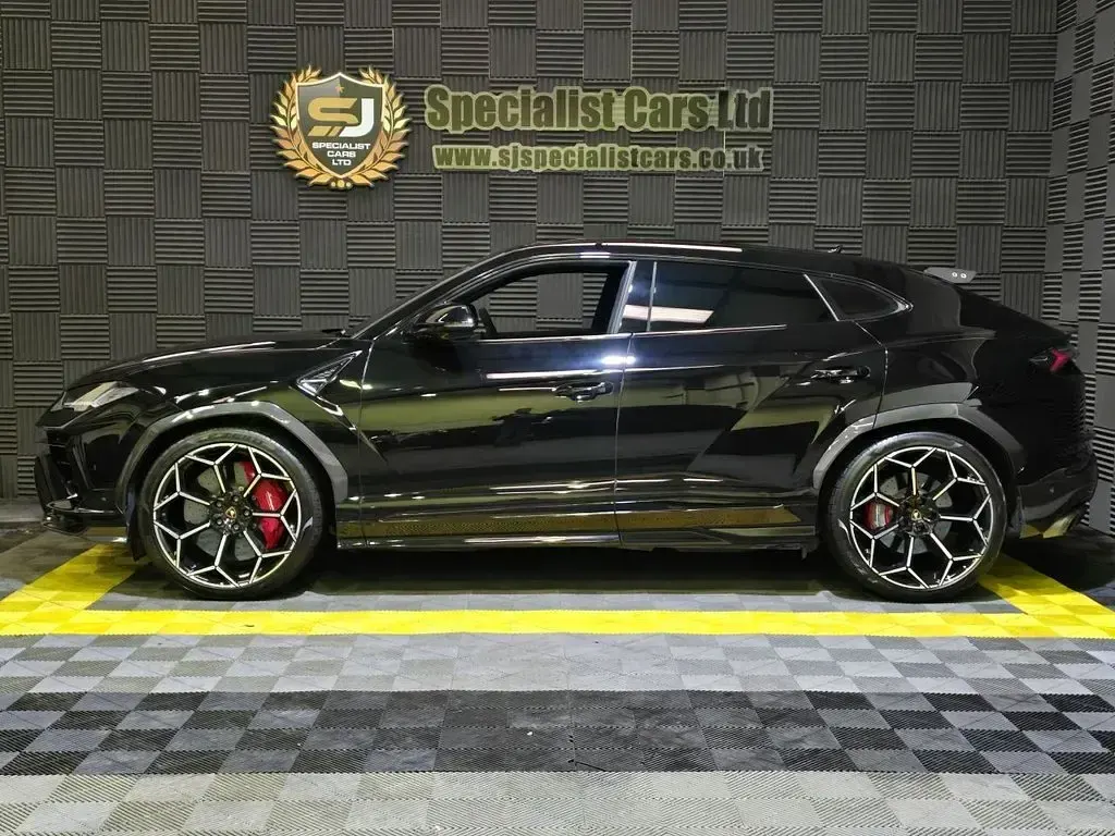 Used Lamborghini Urus 650 HP (478 kW) 2023 Black SUV