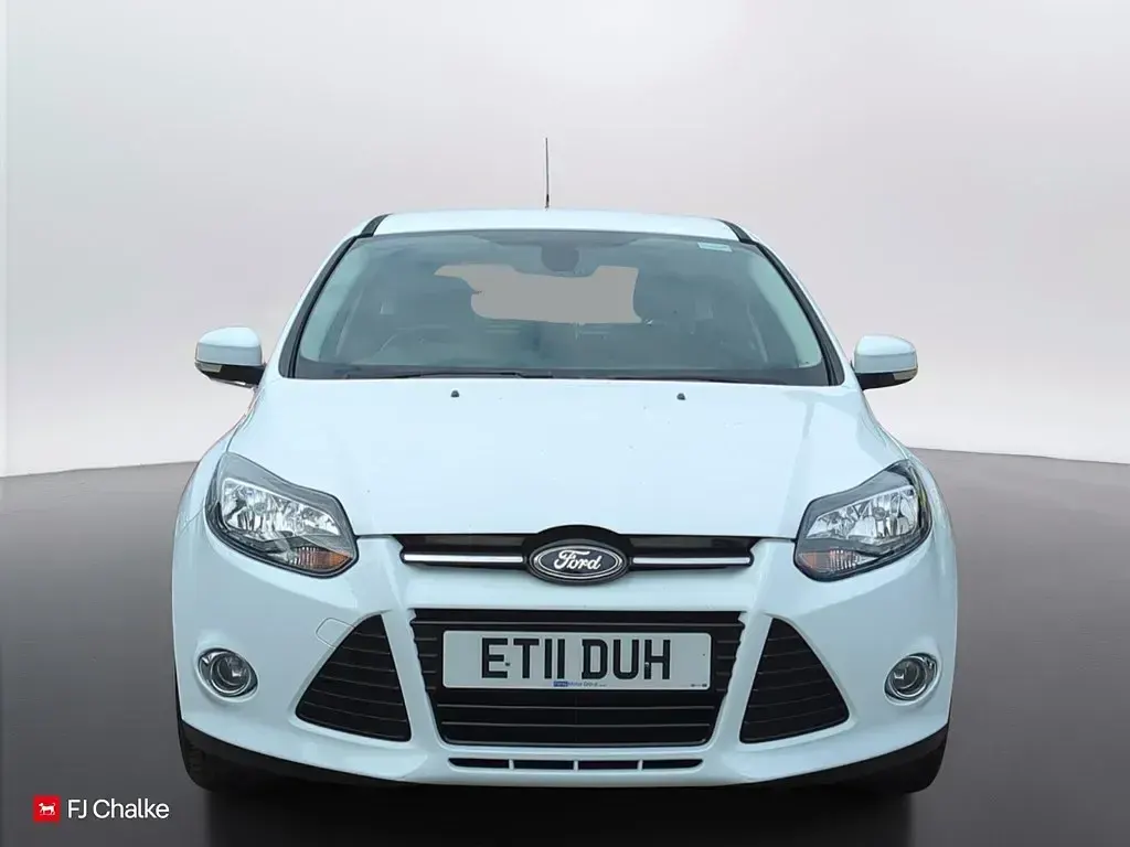 Używany Ford Focus Titanium 125 KM (91 kW) 2011 Biały Hatchback