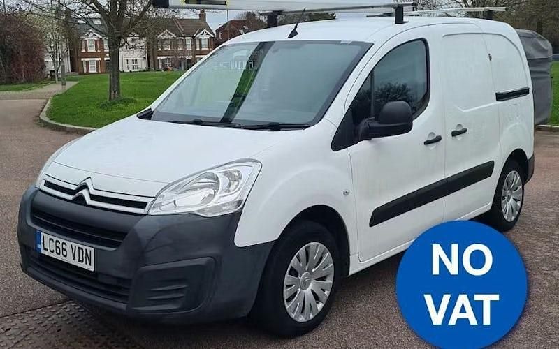 Used Citroën Berlingo 75 HP (55 kW) 2017 White MPV