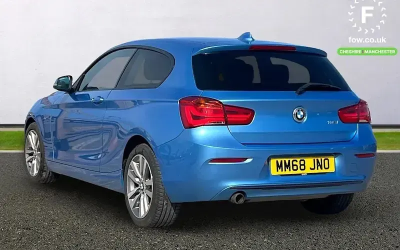 Used BMW 118 Sport Line 136 HP (100 kW) 2018 Blue Hatchback