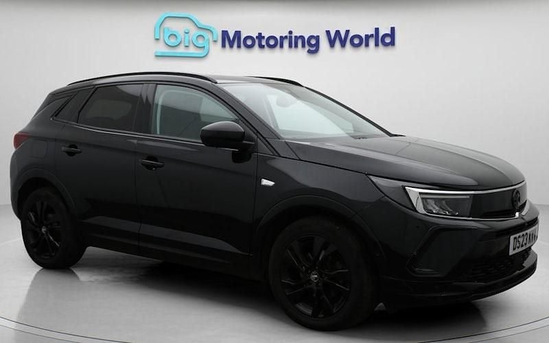 Used 2023 Vauxhall Grandland X S SUV | £14,800 (Fair price) - Image 1/4