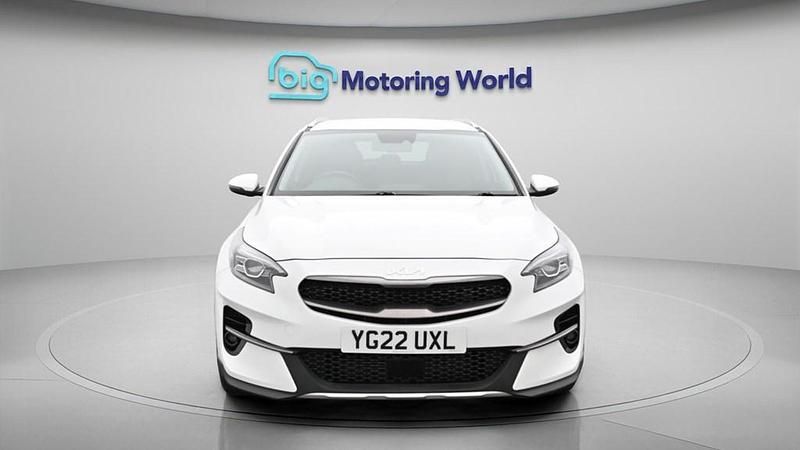Used Kia XCeed 158 HP (116 kW) 2022 White SUV