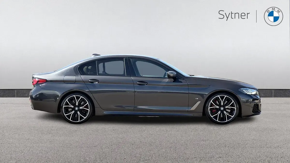 Used BMW M550 Comfort Edition 523 HP (384 kW) 2020 Grey Sedan