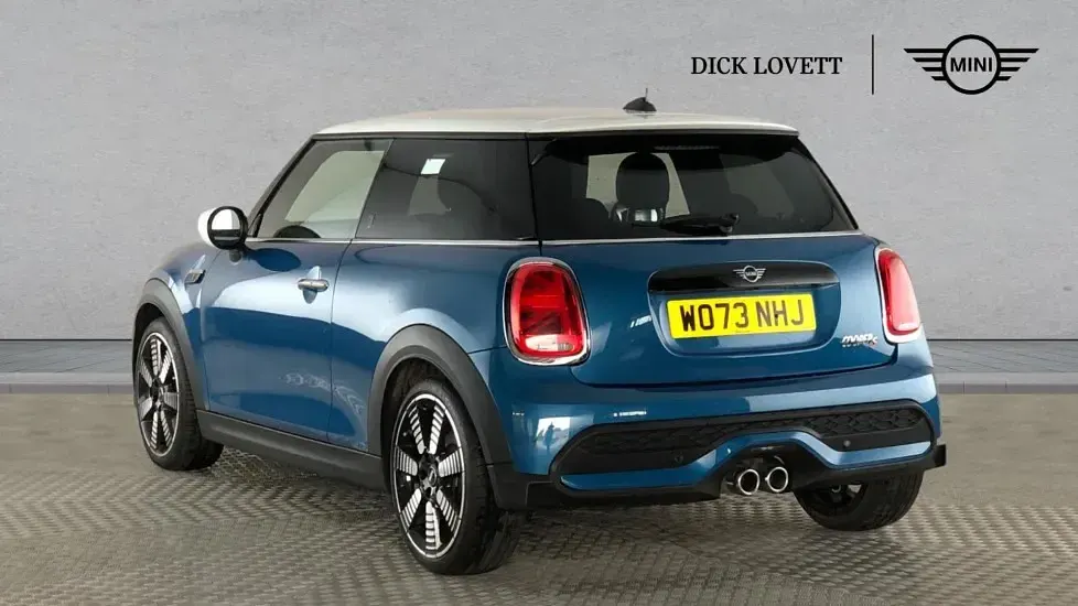 Used Mini Cooper S Exclusive 176 HP (129 kW) 2024 Blue Hatchback