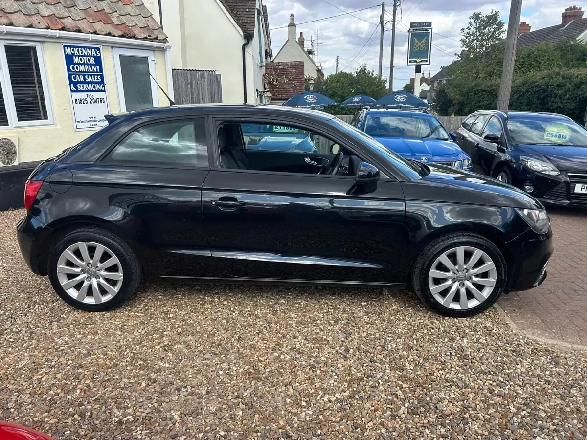 Used Audi A1 Sport 86 HP (63 kW) 2011 Black Hatchback