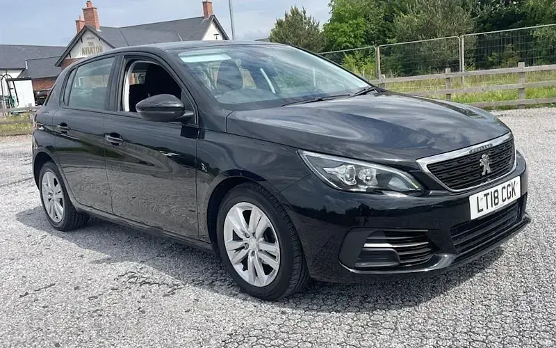 Używany Peugeot 308 Active 99 KM (72 kW) 2016 Hatchback