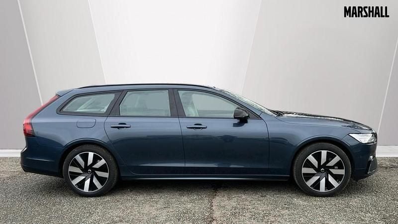 Used Volvo V90 Plus 350 HP (257 kW) 2025 Blue Estate