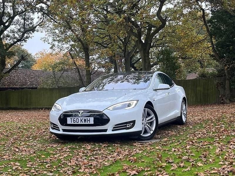 Used Tesla Model S 278 kW (379 HP) 2014 White Hatchback