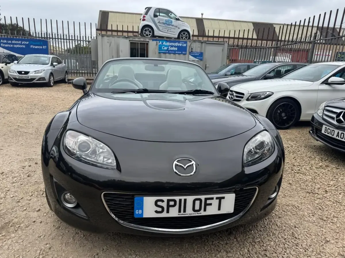 Begagnad Mazda MX5 161 HK (118 kW) 2011 Svart Cab