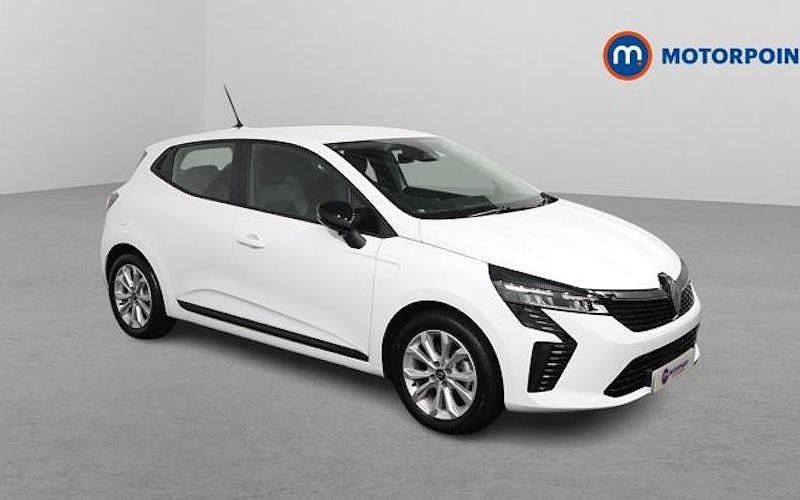 Used Renault Clio V Evolution 143 HP (105 kW) 2025 White Hatchback