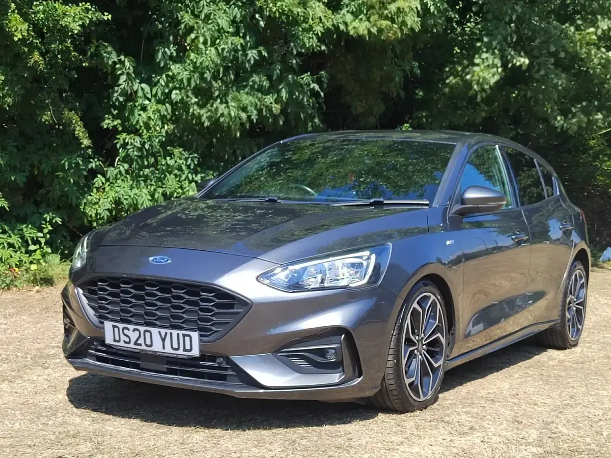 Used Ford Focus ST-Line X 123 HP (90 kW) 2020 Grey Hatchback