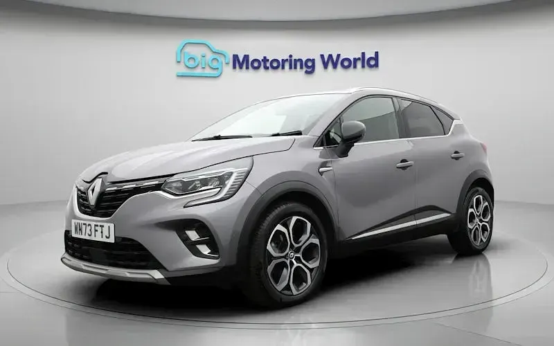 Used Renault Captur Techno 145 HP (106 kW) 2023 Grey SUV