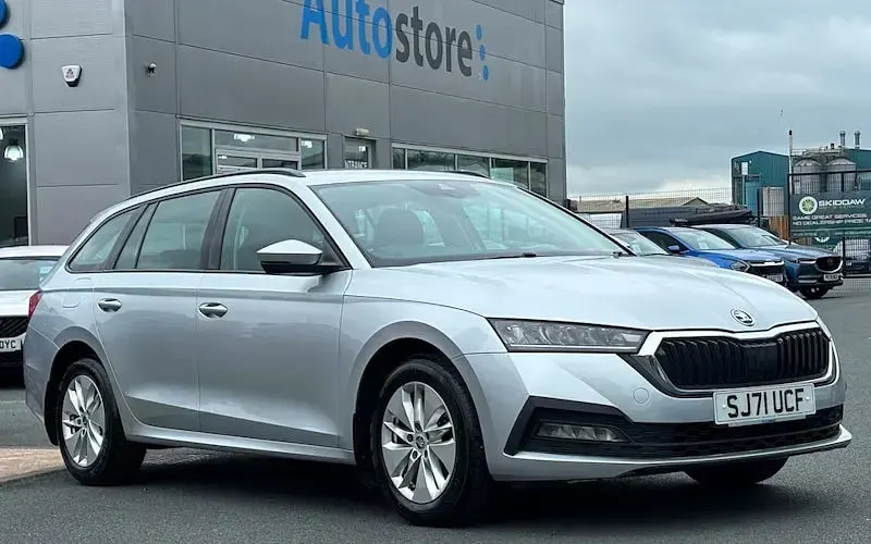 Used Skoda Octavia SE 150 HP (110 kW) 2024 Estate