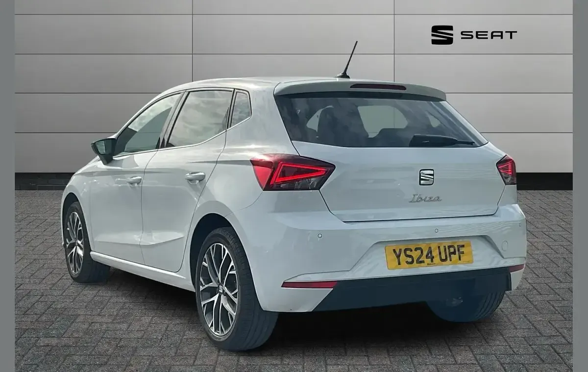 Used Seat Ibiza XCELLENCE 113 HP (83 kW) 2024 White Hatchback