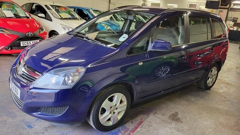 Used Vauxhall Zafira 115 HP (84 kW) 2013 Blue MPV