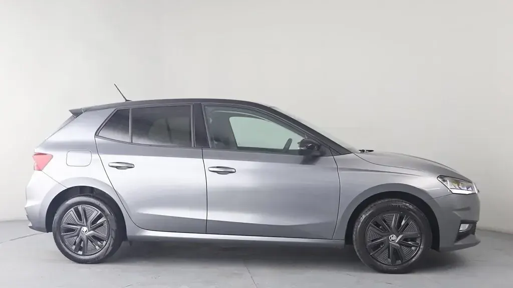 Used Skoda Fabia Colour Edition 80 HP (58 kW) 2022 Grey Hatchback