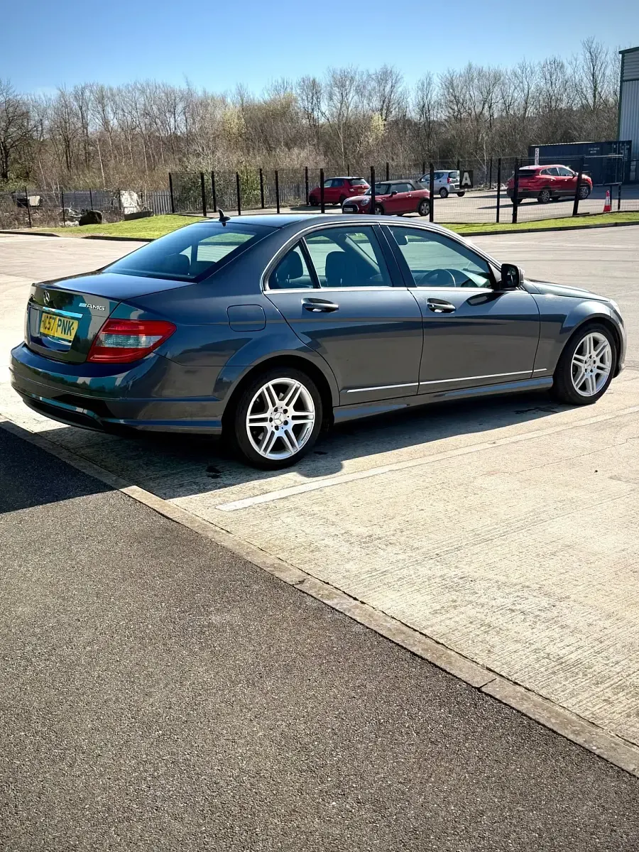 Used Mercedes C180 143 HP (105 kW) 2007 Grey Sedan