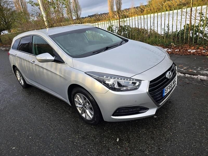 Silver Used 2016 Hyundai i40 SE Estate | £6,990 (Fair price) - Image 1/4