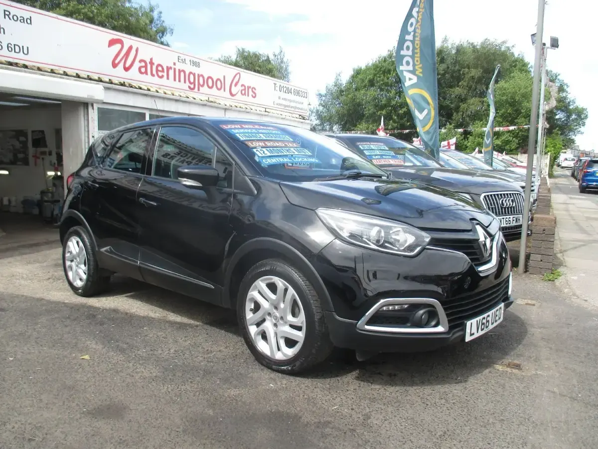 Used Renault Captur Dynamique 2016 Black SUV