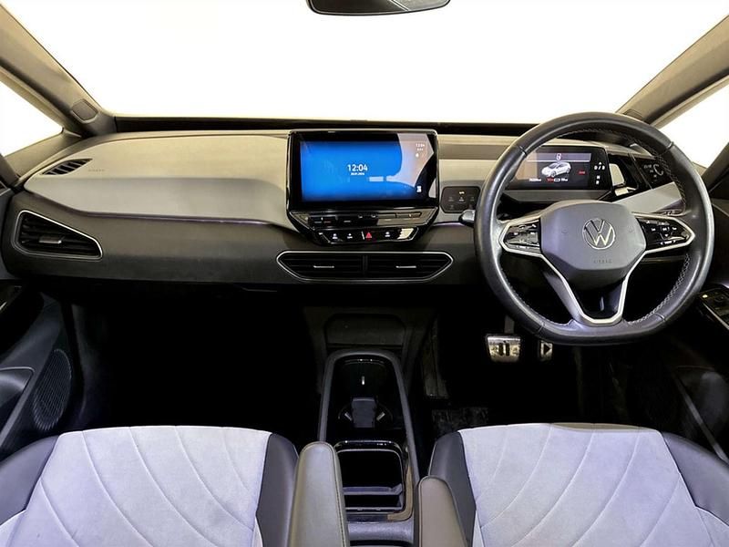 Used VW ID.3 Pro 106 kW (145 HP) 2022 White Hatchback