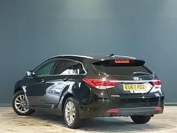 Used Hyundai i40 SE 141 HP (103 kW) 2017 Black Estate