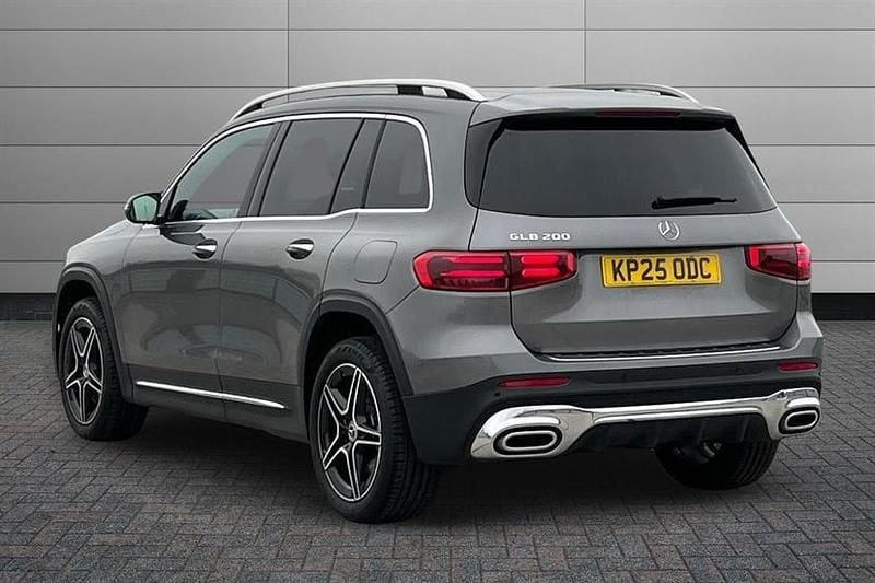 Used Mercedes GLB200 Executive 163 HP (119 kW) 2025 Cosmos black SUV