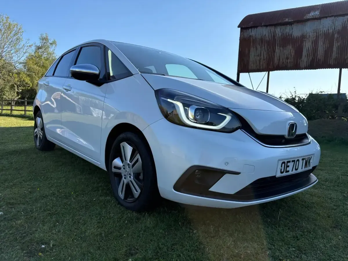 Used Honda Jazz Hybrid 2020 White Hatchback