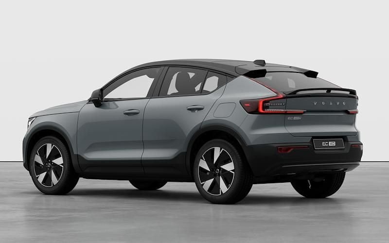 New Volvo EC40 Plus 185 kW (252 HP) 2026 SUV