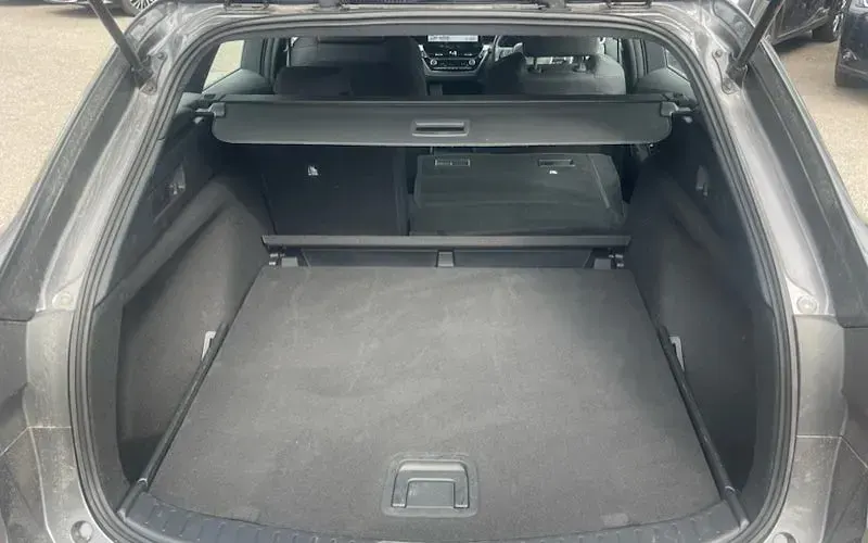 Used Toyota Corolla 140 HP (102 kW) 2025 Grey Estate