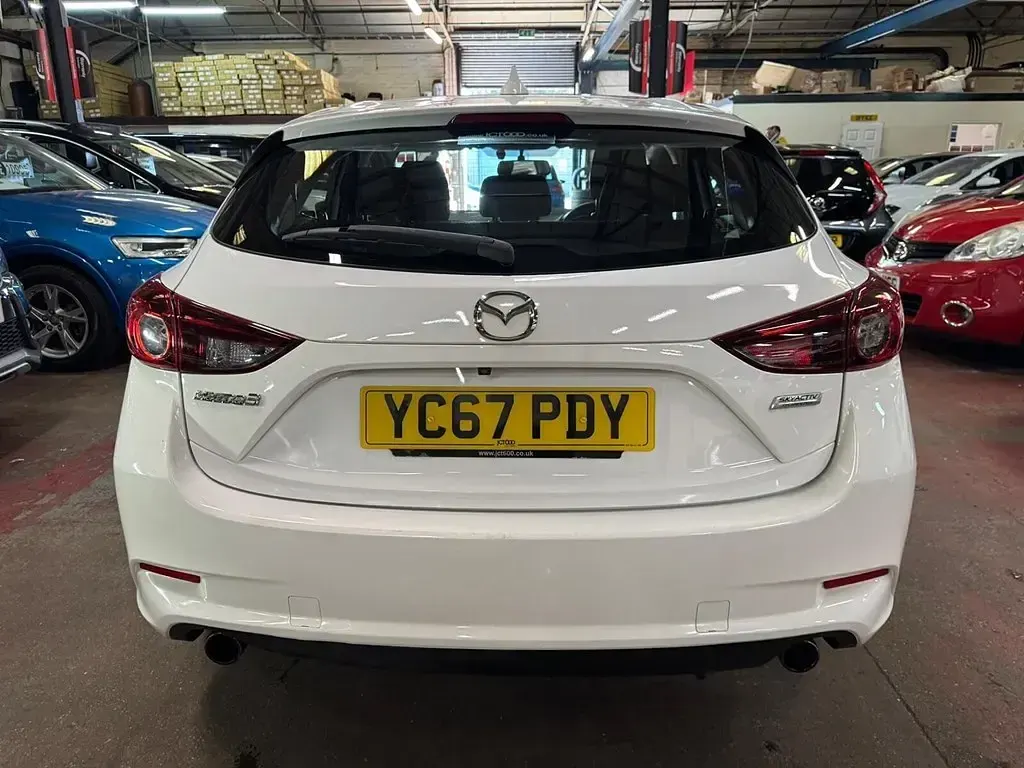 Used Mazda 3 2017 White Hatchback