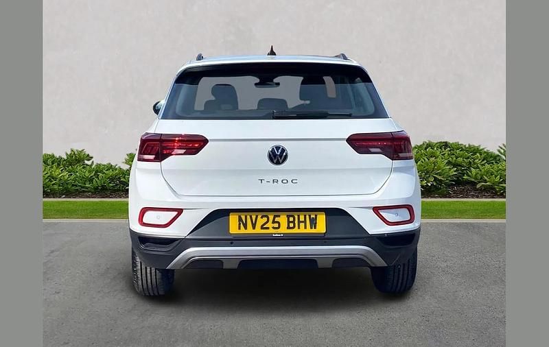 Used VW T-Roc Life 150 HP (110 kW) 2025 White SUV