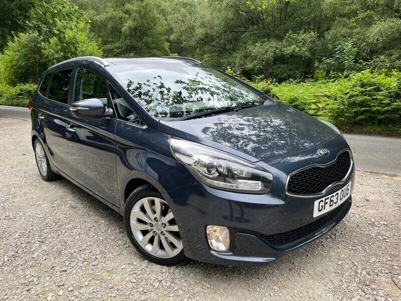 Blue Used 2013 Kia Carens 2 MPV | £5,995 (A bit pricey) - Image 1/4